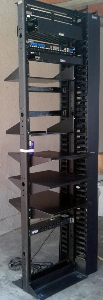 aspecto Galantería terminado Rack para servidores, características y especificaciones .::  www.informaticamoderna.com ::.